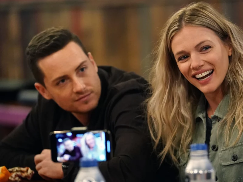 chicago pd what does halsteads leave mean for upton jesse lee soffer tracy spiridakos