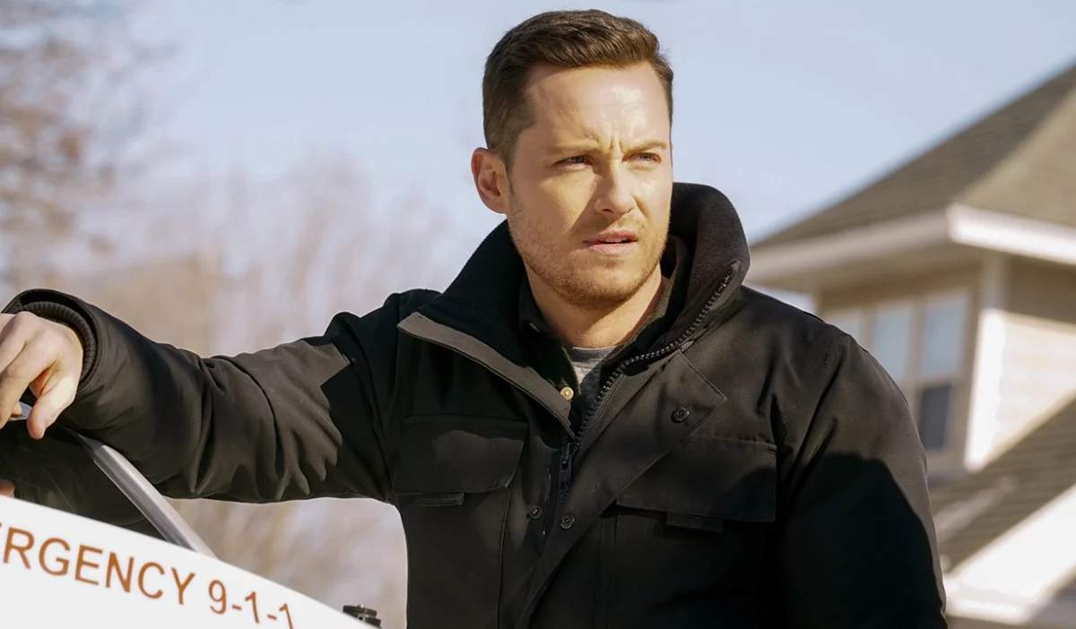 jesse lee soffers return to chicago pd will halstead make a comeback chicago pd jay halstead