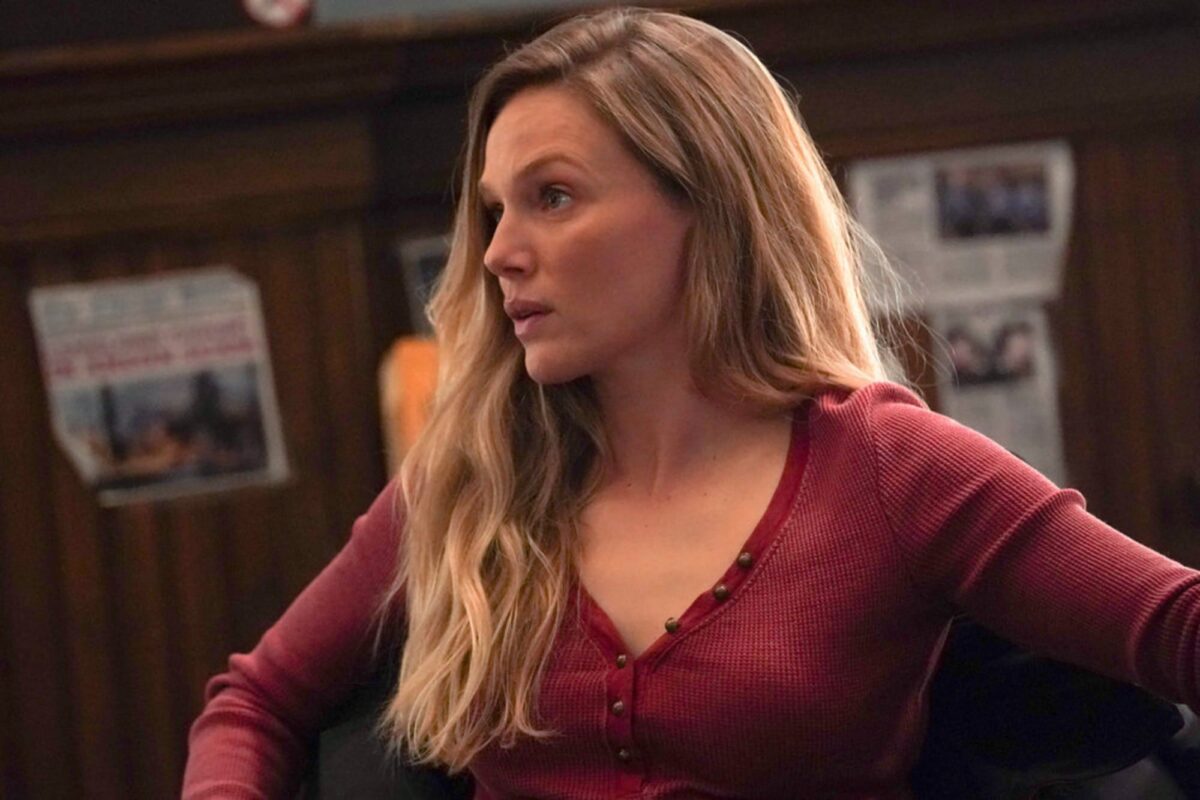 hailey uptons departure from chicago pd possible scenarios https onechicagocenter.com files 2022 04 nup 197092 0190 lowres 1