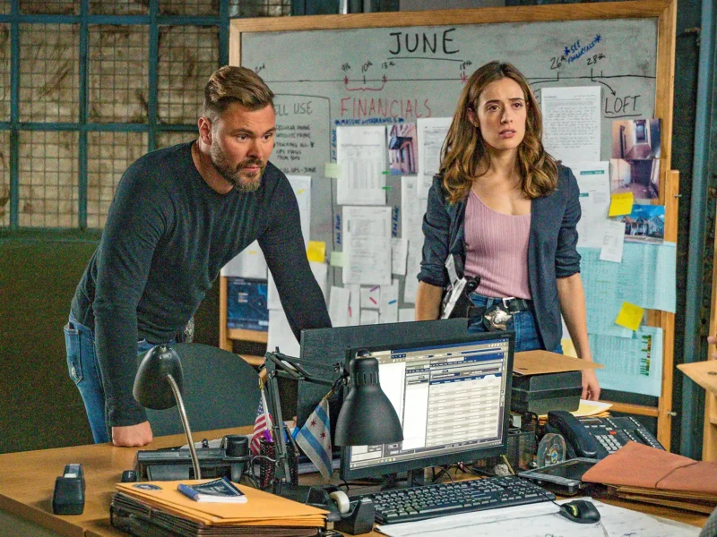 love commitment and crime the heartbeat of chicago p d s burzek chicago pd burzek back life changing story line 01