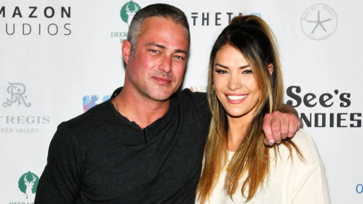 chicago fire star taylor kinney marries ashley cruger a73de7836603 gettyimages 1389232539.jpg