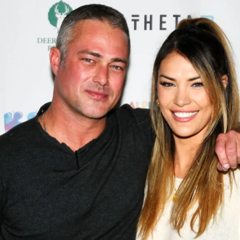 “Chicago Fire” Star Taylor Kinney Marries Ashley Cruger