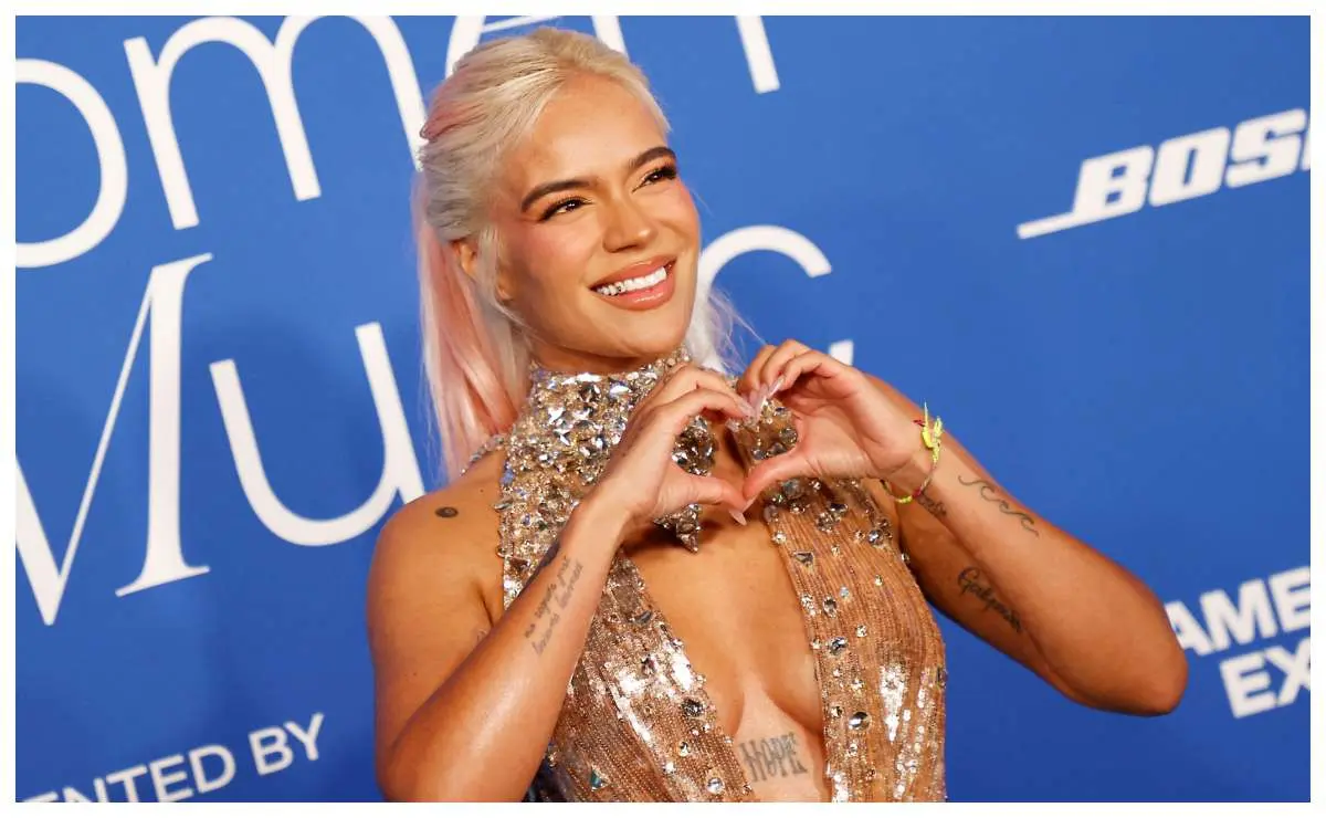 karol g receives billboards latin women in music award quienes son las mujeres ganadoras del billboard women in music