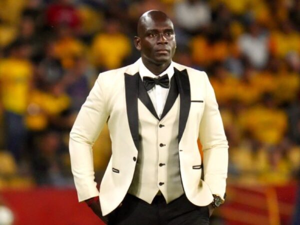 Segundo Castillo’s Daring Fashion: The Most Stylish Coach in Football?