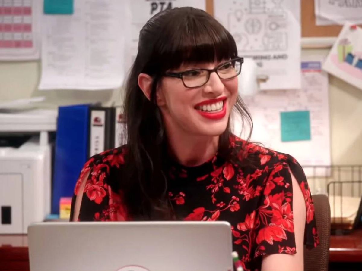 One Chicago Stars We Sadly Lost: Honoring Their Legacy 27 Lindsey Pearlman
